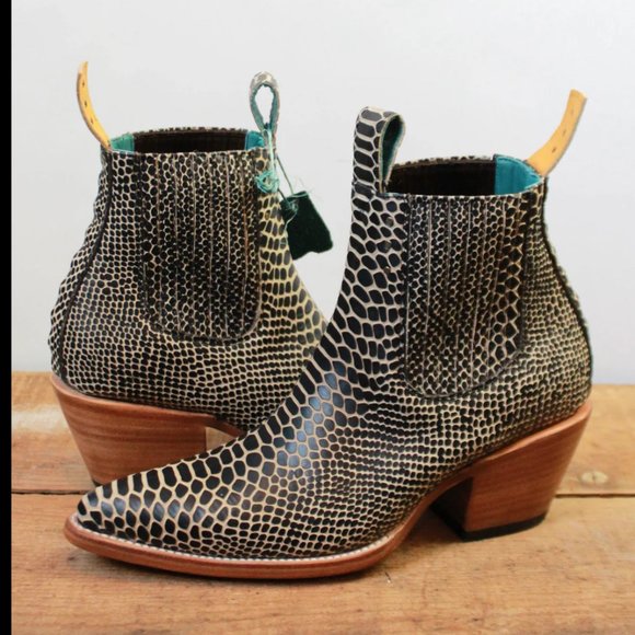 PS Kaufman No. 1001 Freeway Chelsea Boots - Black Twister Serpentine - Picture 1 of 7